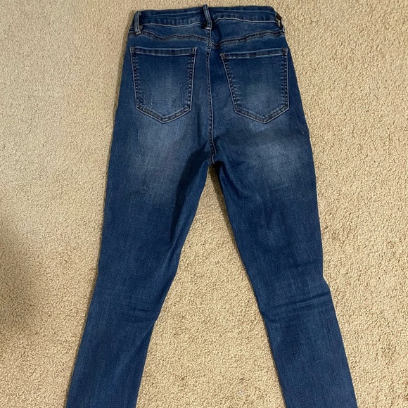 High Rise Jean - Picture 4 of 4